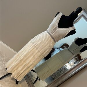 Elegant Cream Sleeveless Dress